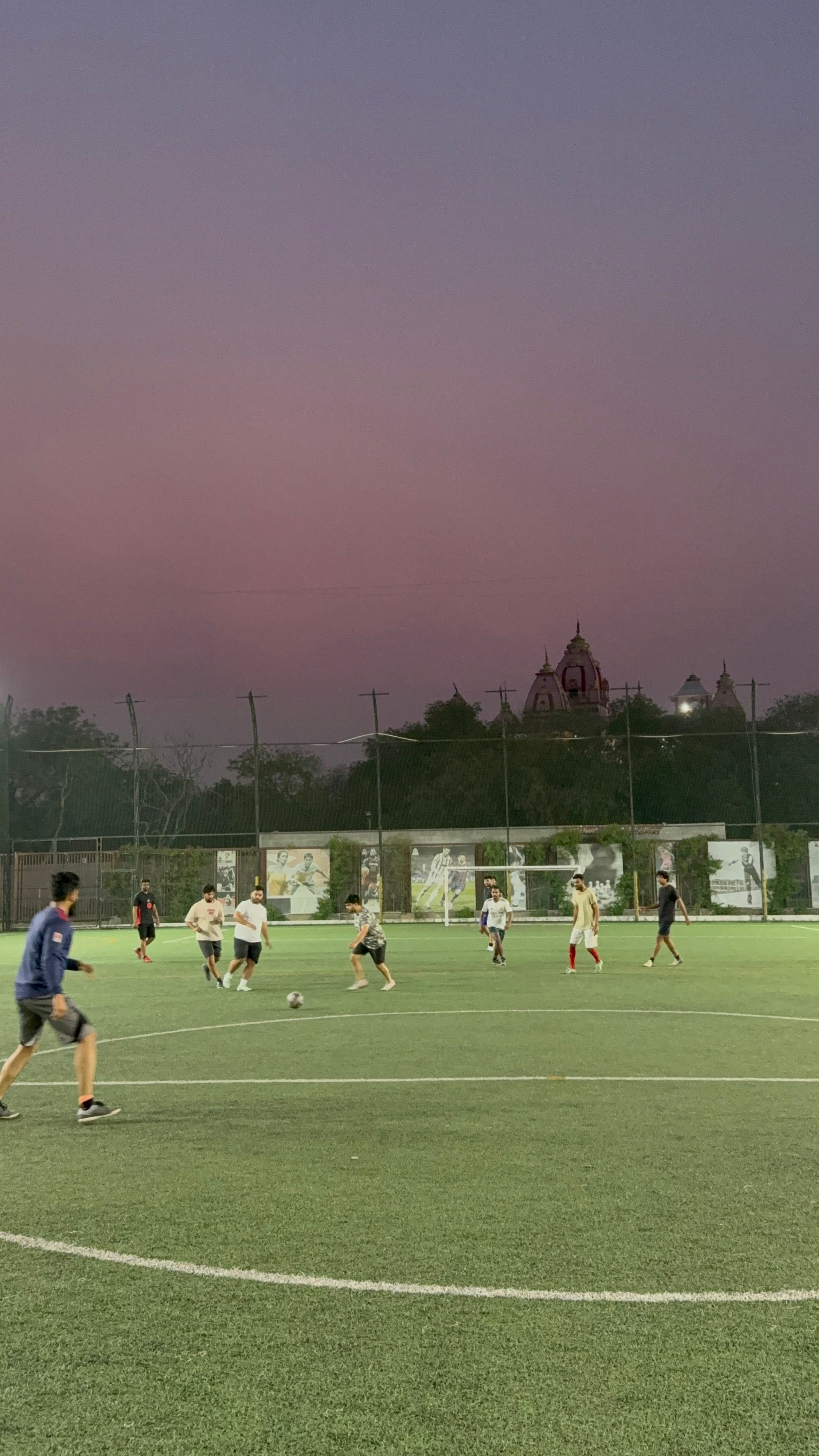 8v8, Sunday Turf Football Session, GK 2